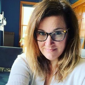Meet your Posher, Liz